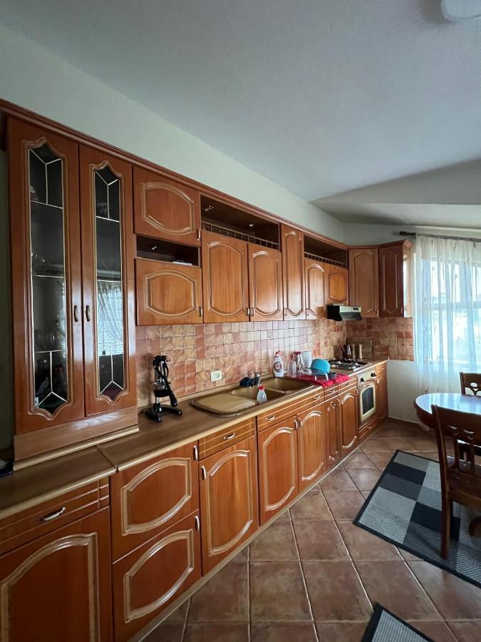 Villa Sokoli, Enjoy Sunset At This Spacious Apartment Tiranë Ngoại thất bức ảnh
