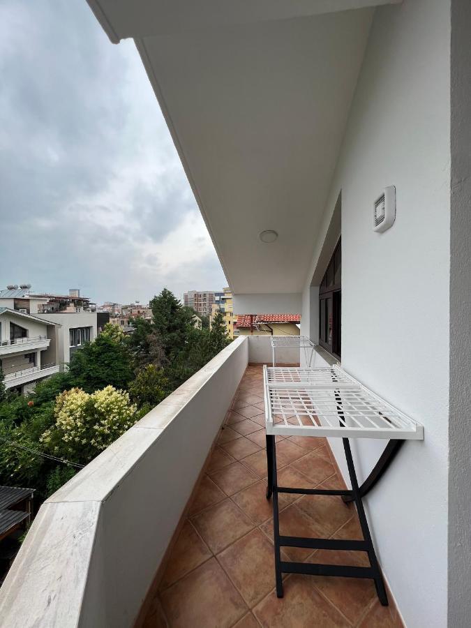 Villa Sokoli, Enjoy Sunset At This Spacious Apartment Tiranë Ngoại thất bức ảnh