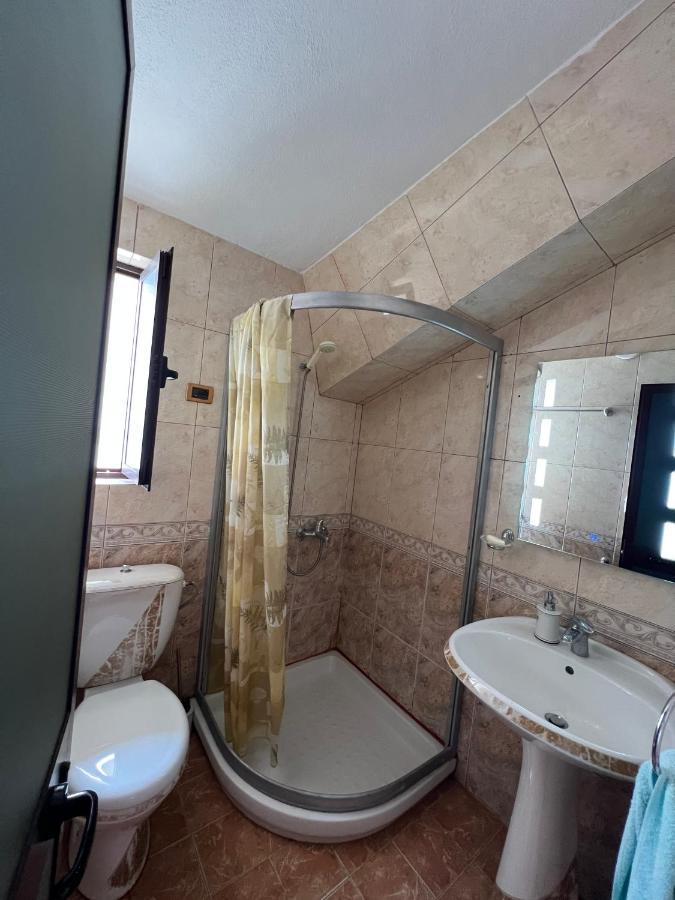 Villa Sokoli, Enjoy Sunset At This Spacious Apartment Tiranë Ngoại thất bức ảnh