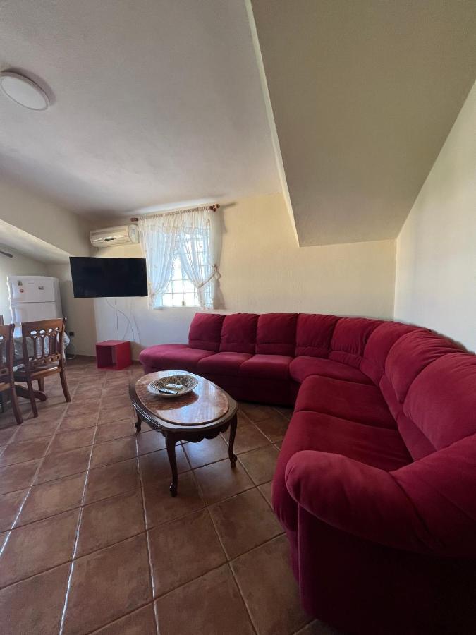 Villa Sokoli, Enjoy Sunset At This Spacious Apartment Tiranë Ngoại thất bức ảnh