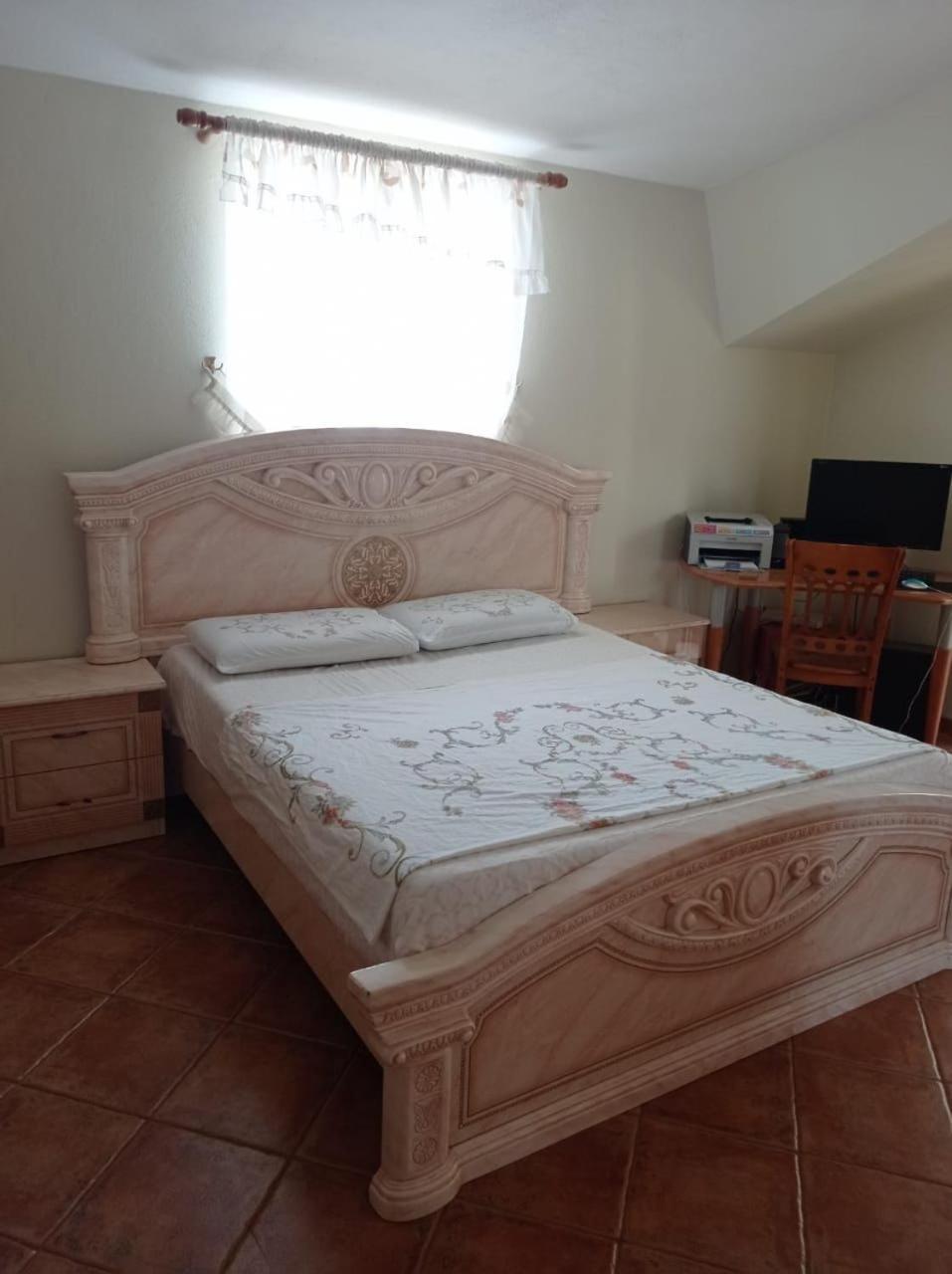 Villa Sokoli, Enjoy Sunset At This Spacious Apartment Tiranë Ngoại thất bức ảnh